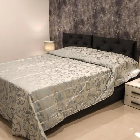 Amazing 2bed Ghadira! By Homely Apartment *
